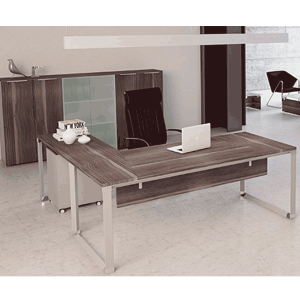 Centuria – Conjunto en escuadra